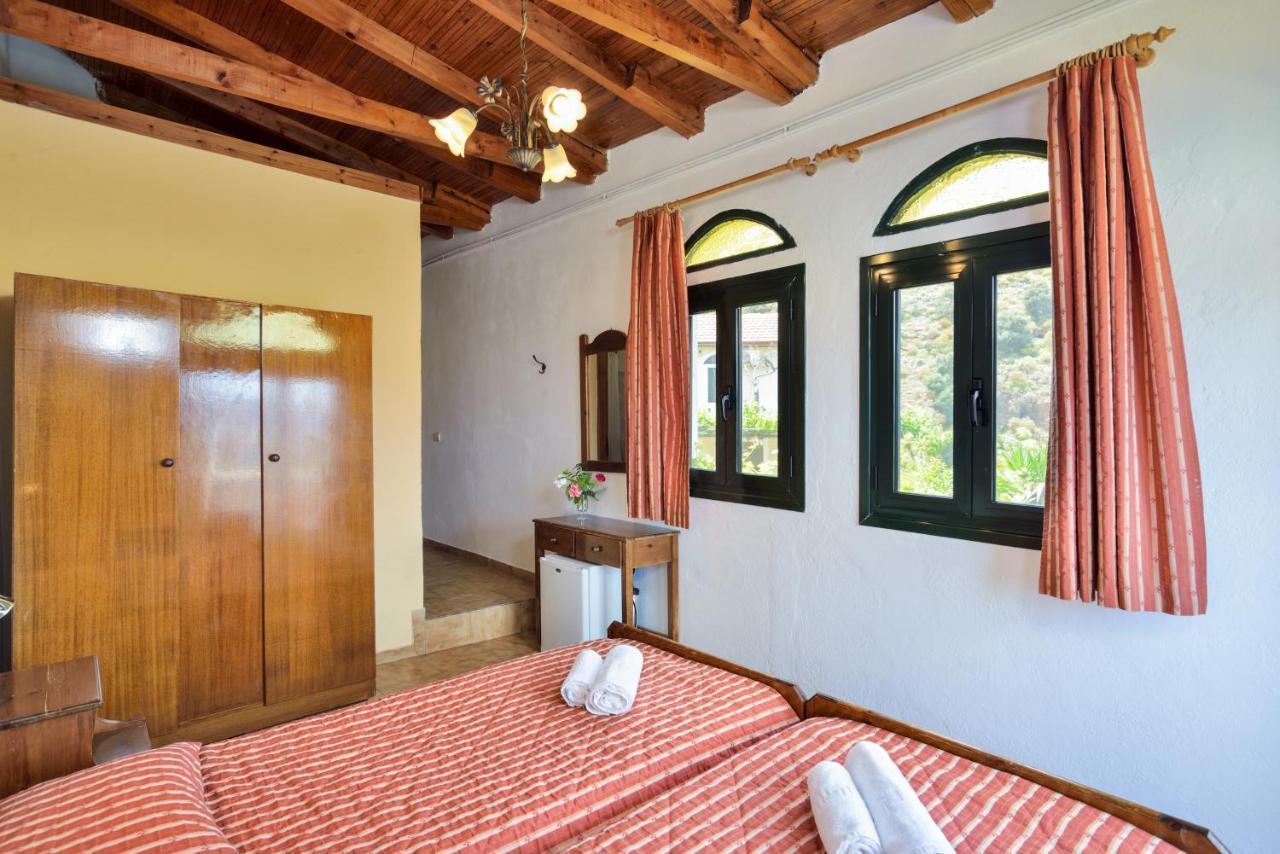Villa Kapasa Mathés エクステリア 写真